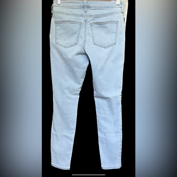 Universal Thread Hi Rise Skinny Jeans - Picture 2 of 3